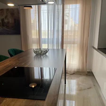 161 Maranello Court, 1