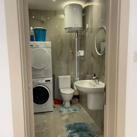 161 Maranello Court, 1 Apartmán